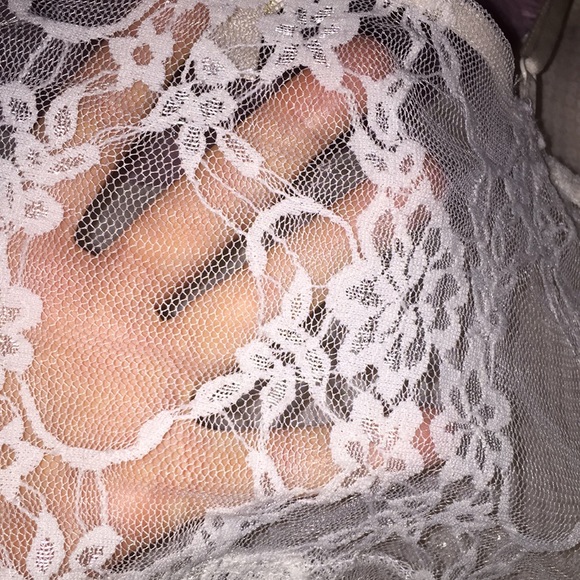 Cream color sequin and lace crop top size M - Picture 3 of 9